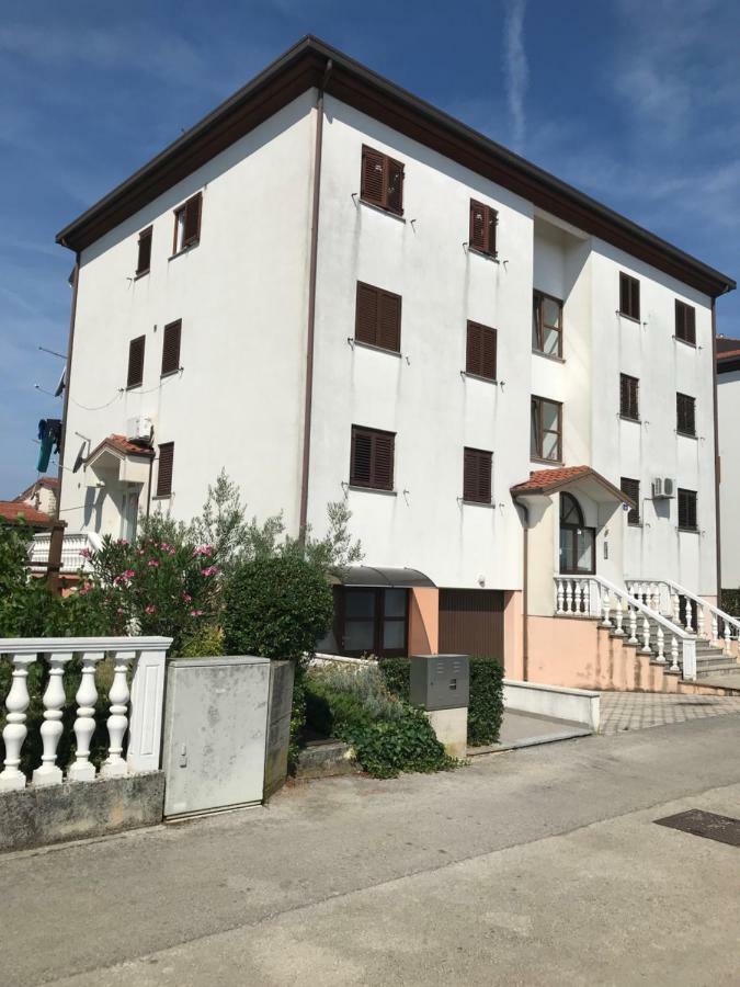 Studio Apartman Lorenzo Umag Zewnętrze zdjęcie